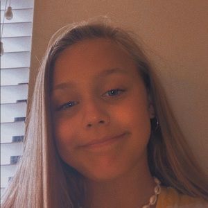 Meet your Posher, Mackenzie